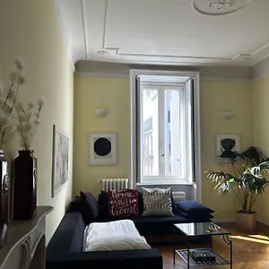  Apartment Sant'ambrogio With Charme Italy